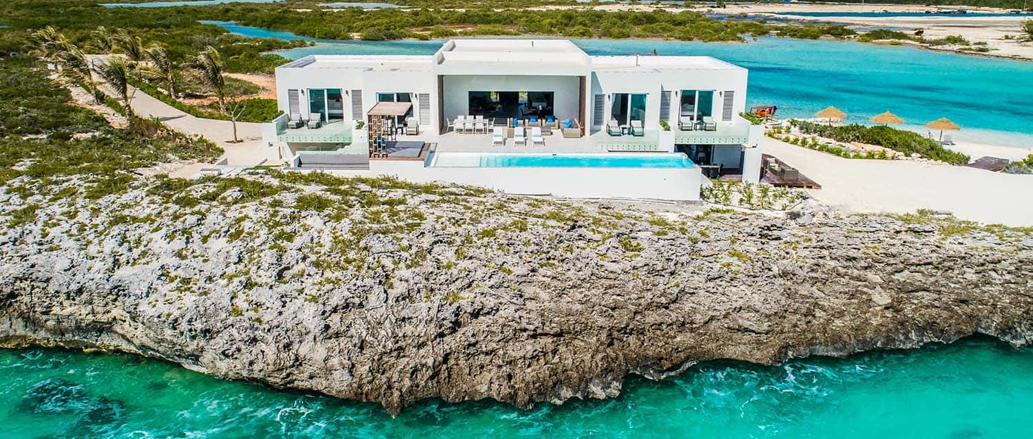 Luxury Vacation Rental Villa-Turks-Caicos-02-1 Kindesign