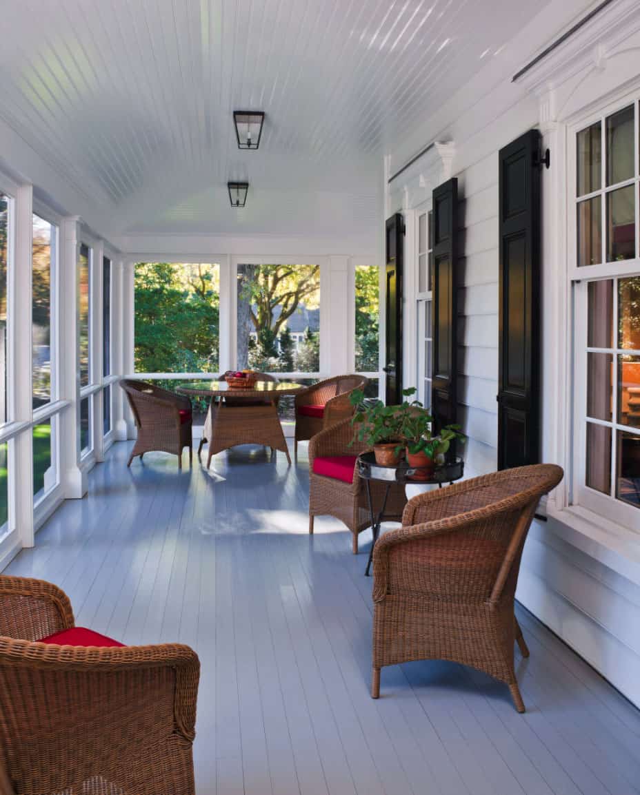 screened-in back porch