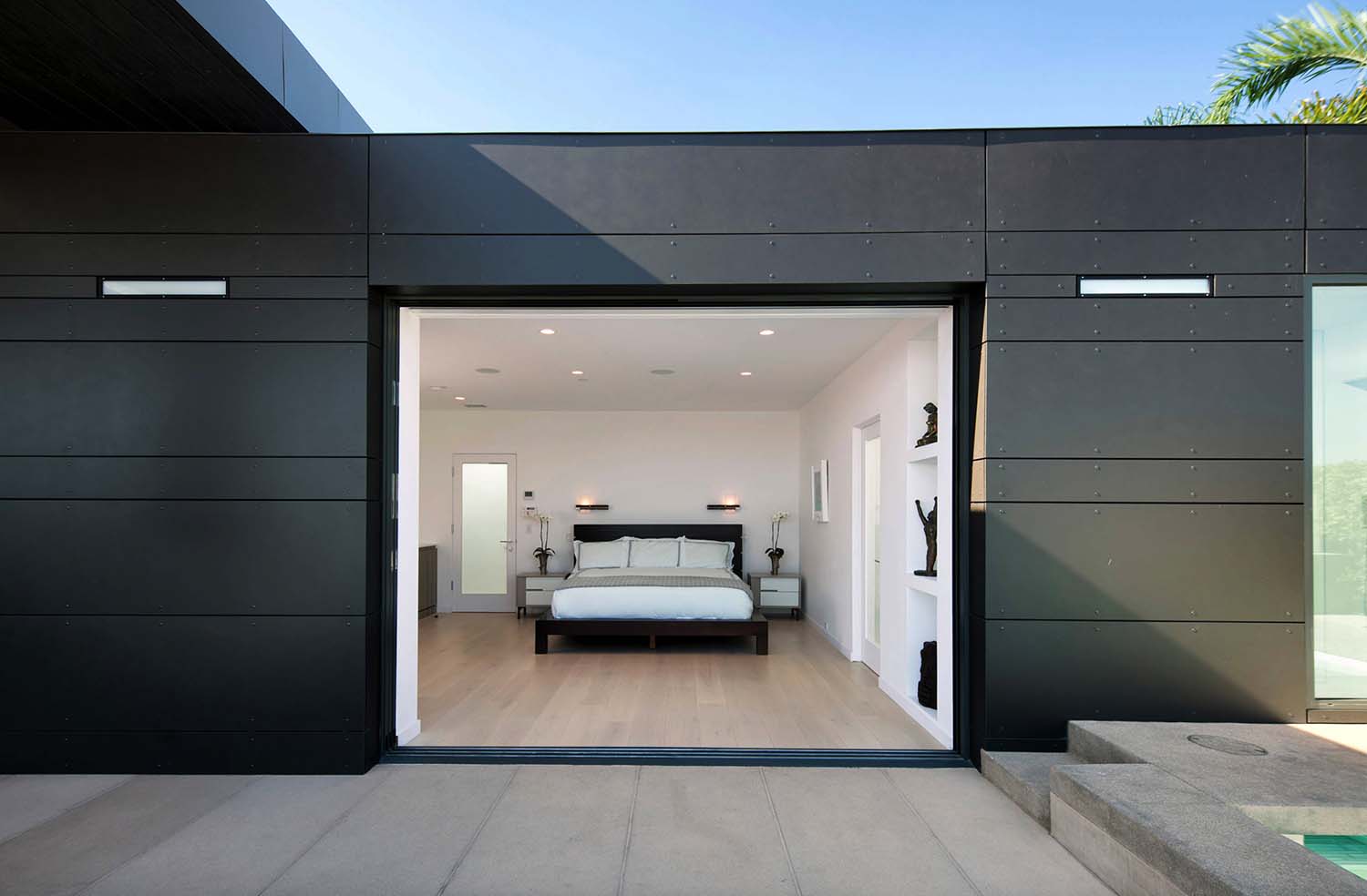 Striking Contemporary Home-Abramson Teiger Architects-10-1 Kindesign