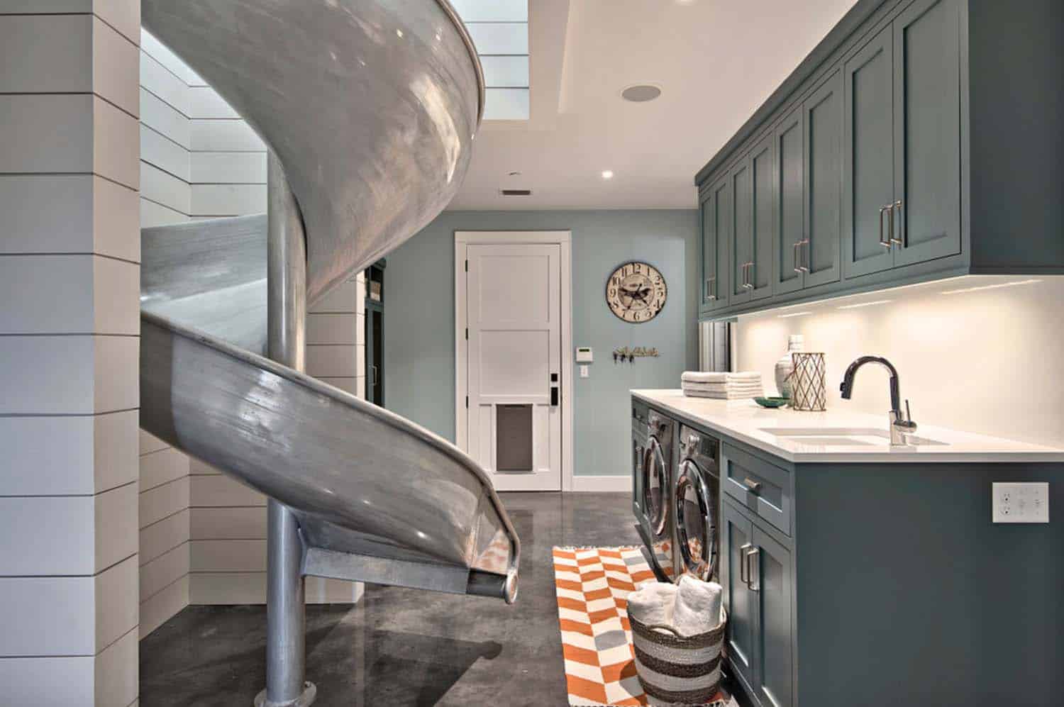 Modern Farmhouse-Tim Brown Architecture-17-1 Kindesign