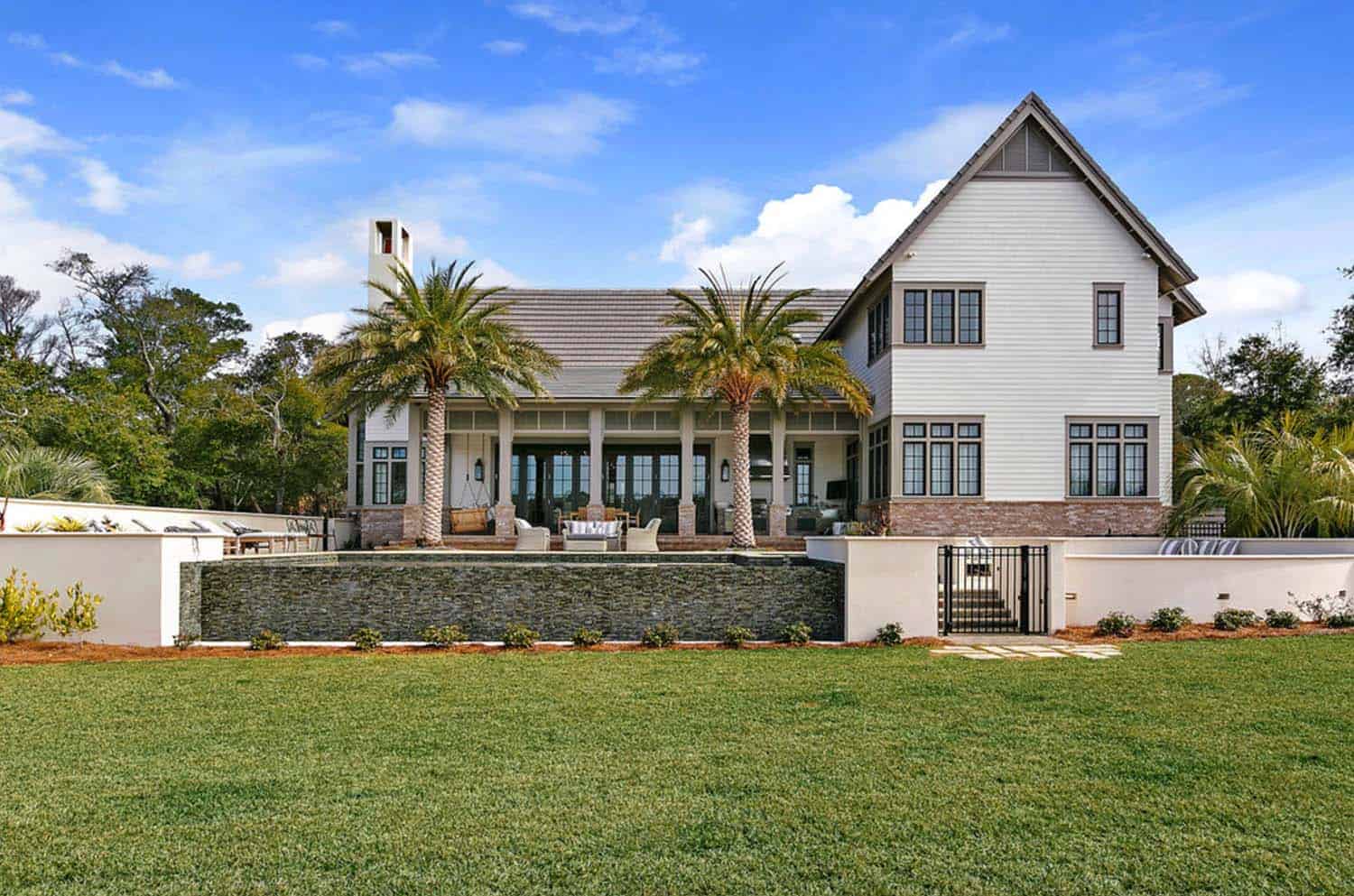 Traditional Bayfront Residence-Geoff Chick Associates-25-1 Kindesign