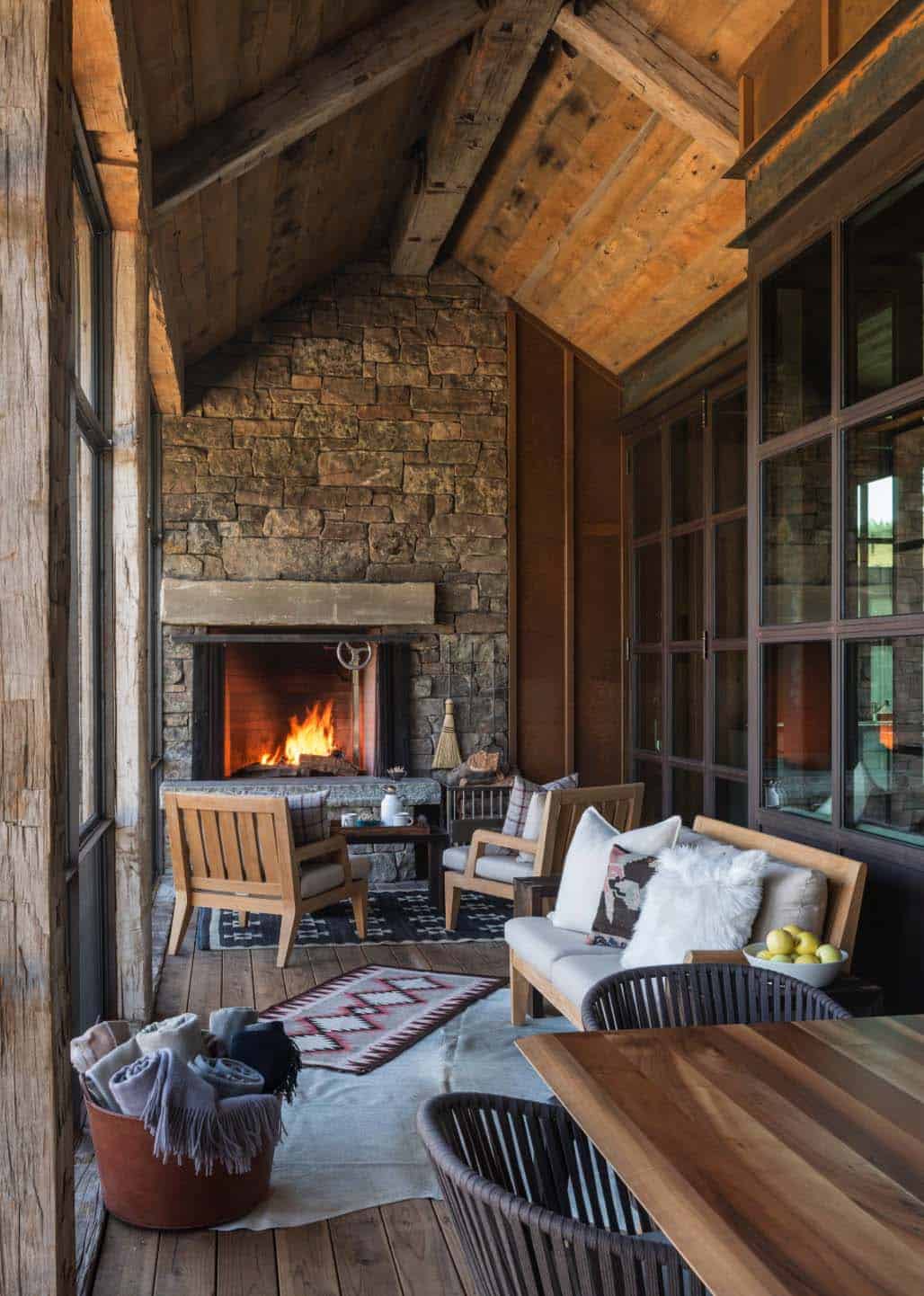 Contemporary Mountaintop Homestead-JLF Associates-04-1 Kindesign