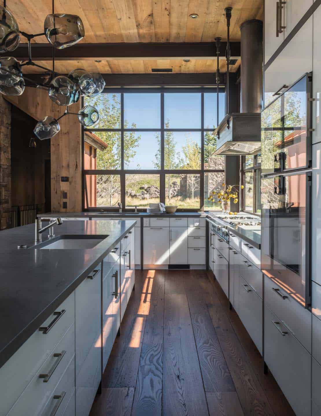 Contemporary Mountaintop Homestead-JLF Associates-11-1 Kindesign