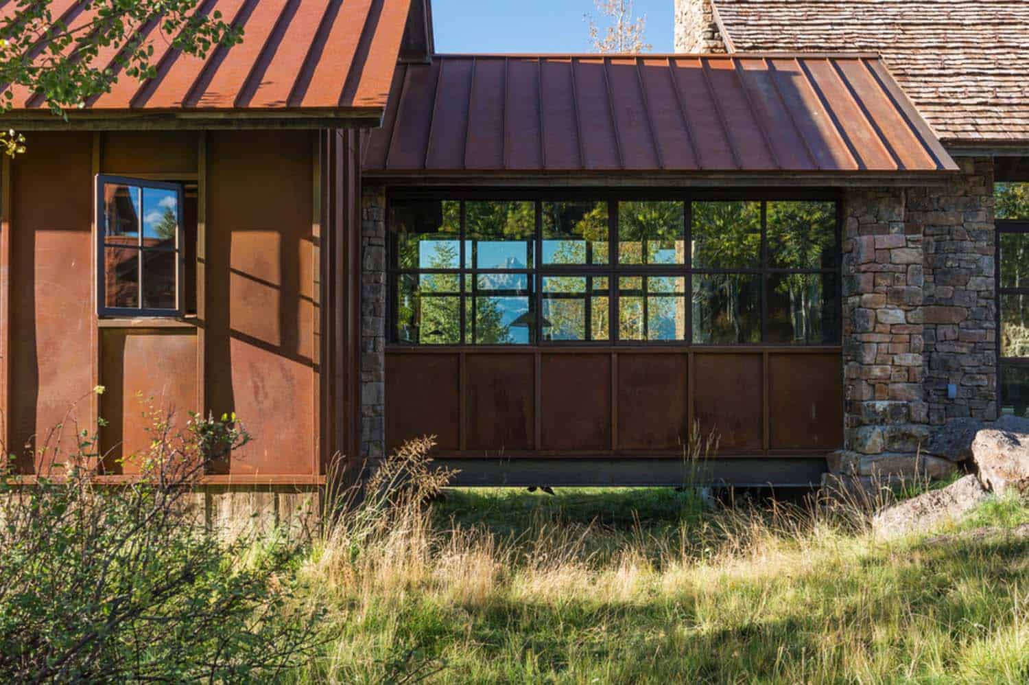 Contemporary Mountaintop Homestead-JLF Associates-25-1 Kindesign