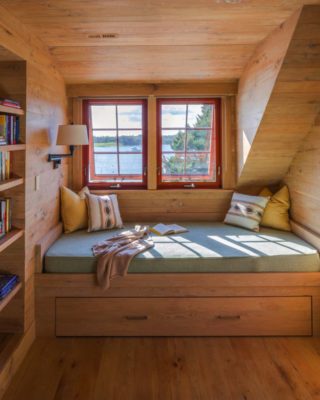 31 Incredibly Cozy Built-In Reading Nooks Designed For Lounging