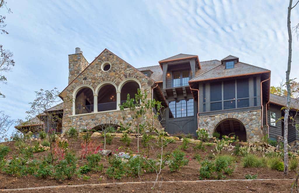 European Lake House-Wright Design-22-1 Kindesign