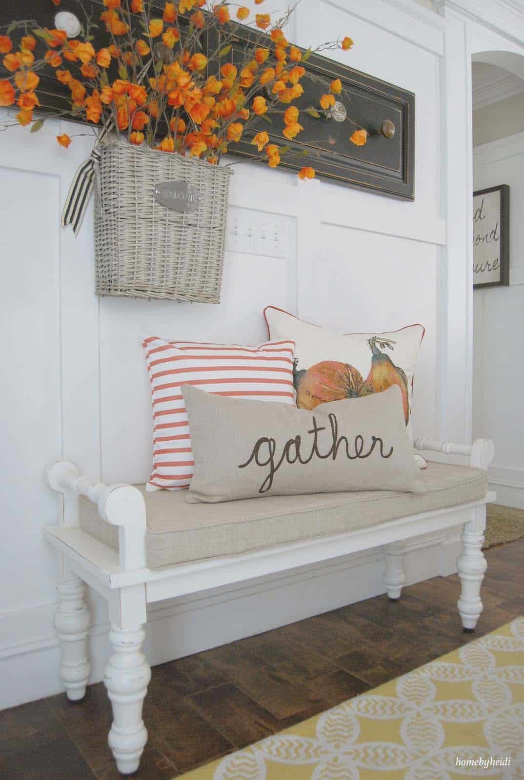 Fall-Inspired Entryway Decorating Ideas-04-1 Kindesign