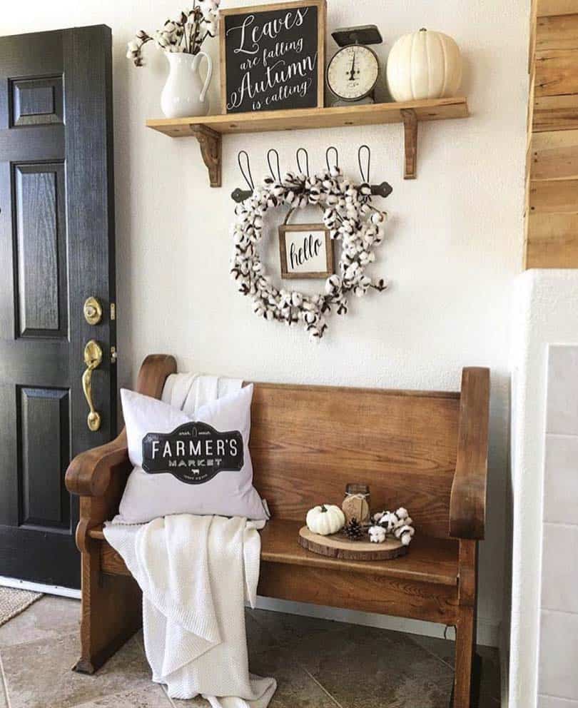 Fall-Inspired Entryway Decorating Ideas-05-1 Kindesign