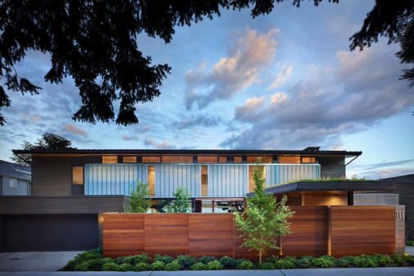 featured posts image for This Lake Washington courtyard house embraces its stunning surroundings