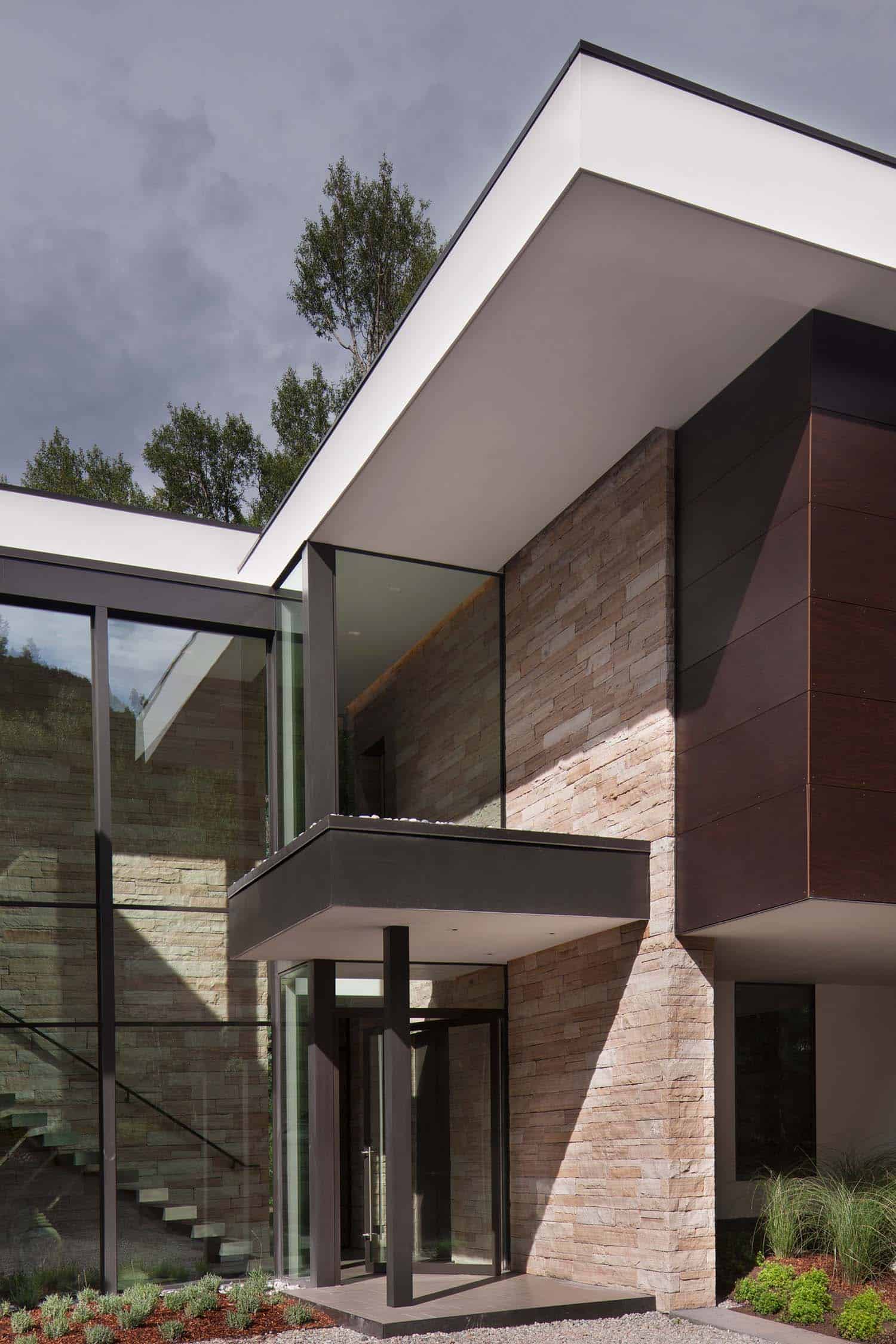 Contemporary Mountain Home-Charles Cunniffe Architects-03-1 Kindesign