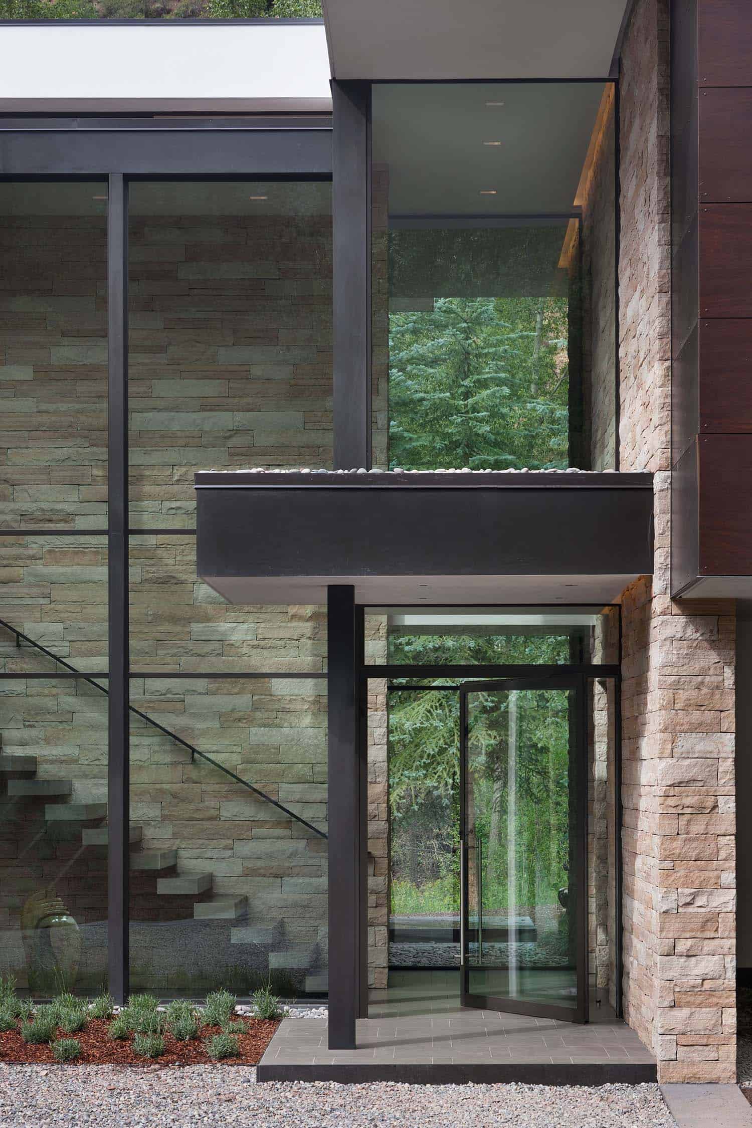 Contemporary Mountain Home-Charles Cunniffe Architects-04-1 Kindesign