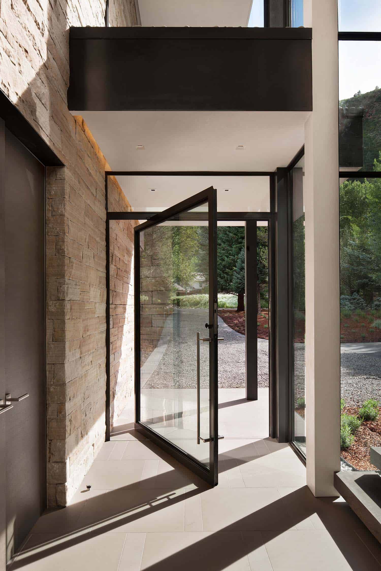 Contemporary Mountain Home-Charles Cunniffe Architects-05-1 Kindesign