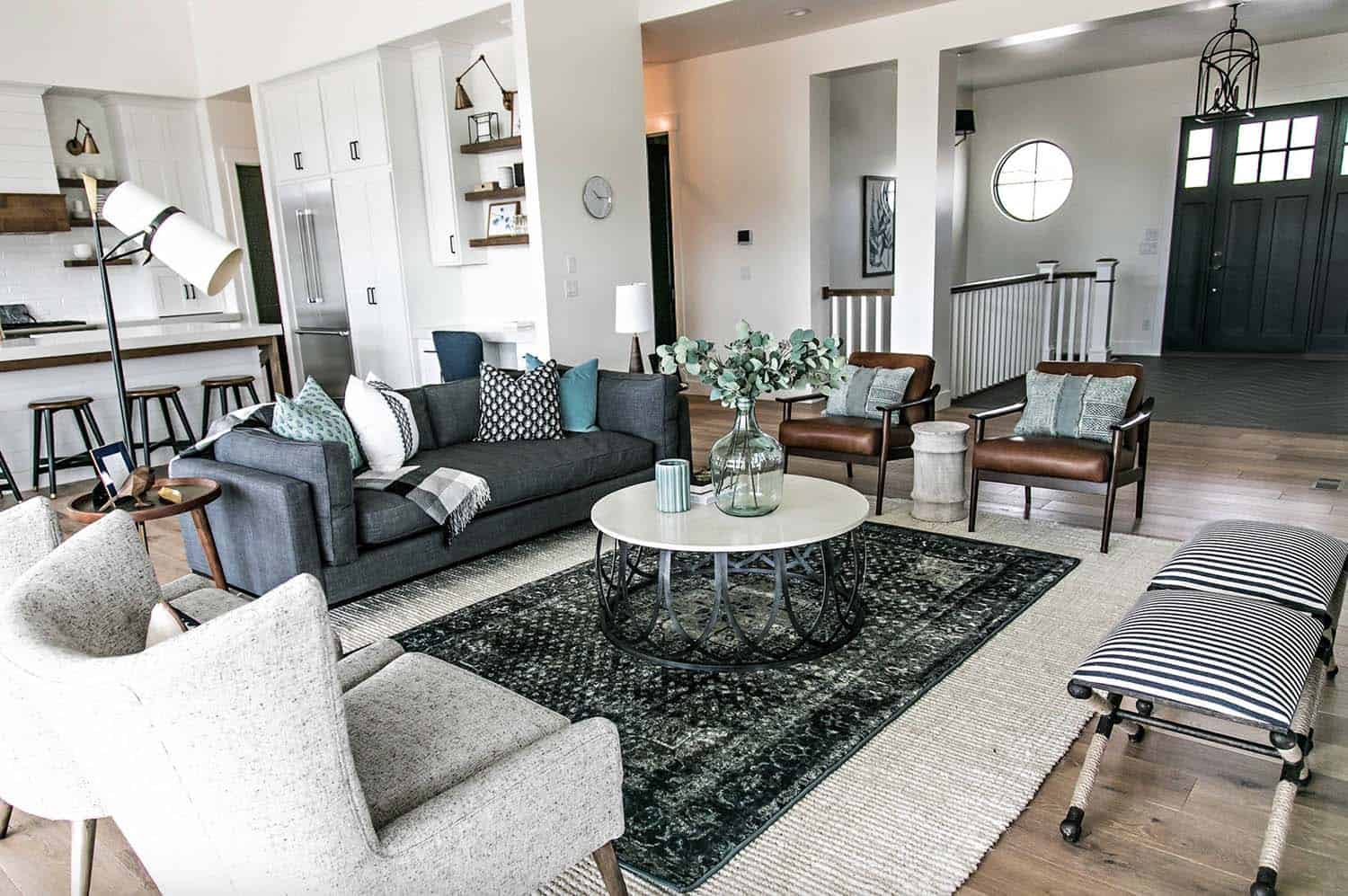  Modern Farmhouse Style Interior-15-1 Kindesign
