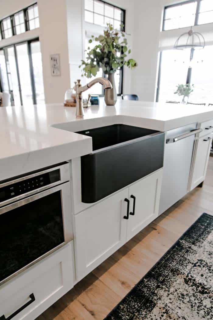  Modern Farmhouse Style Interior-29-1 Kindesign