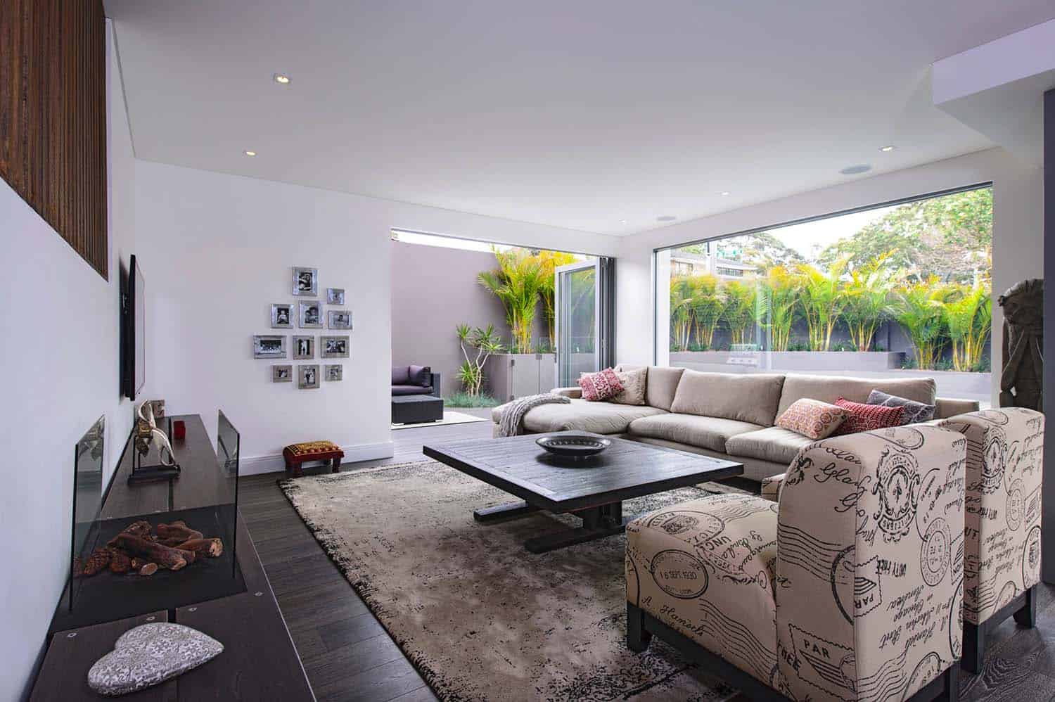 Renovated Contemporary Home-Capital Building-03-1 Kindesign