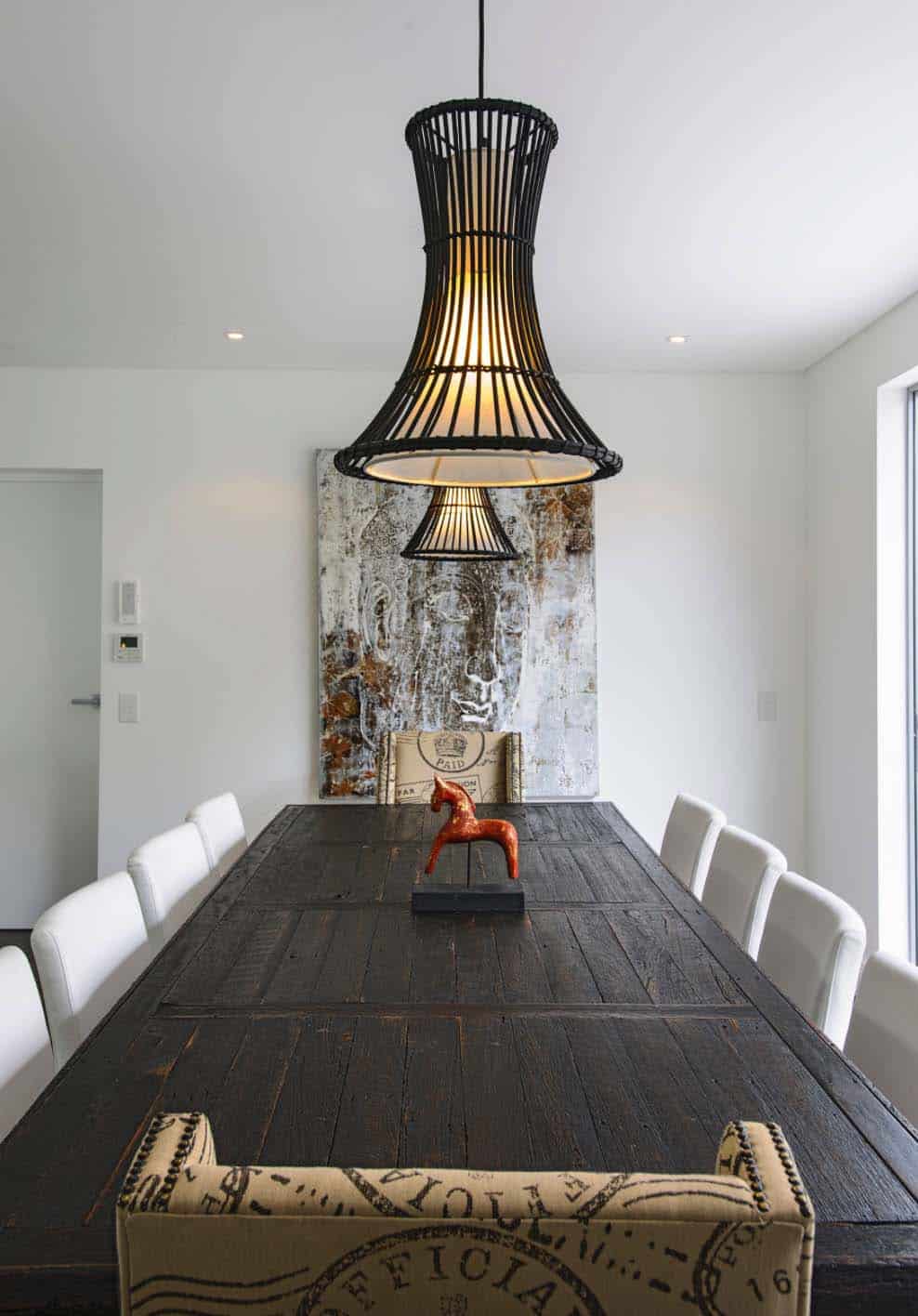 Renovated Contemporary Home-Capital Building-10-1 Kindesign