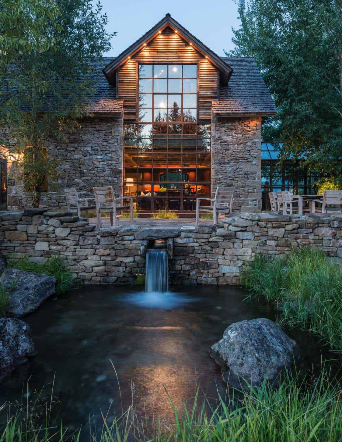  Rustic Stone Timber House-JLF Architects-01-1 Kindesign