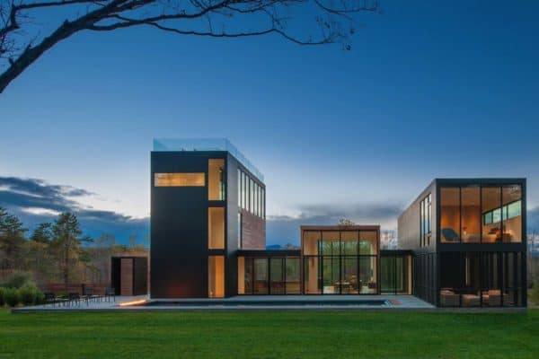 featured posts image for Woodland home in Virginia exhibits intriguing play of volumes