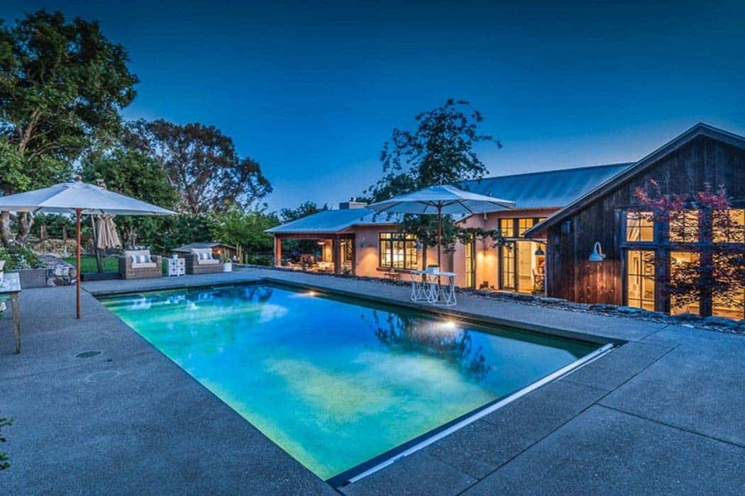 Modern Barn Style House-Postcard Properties-23-1 Kindesign