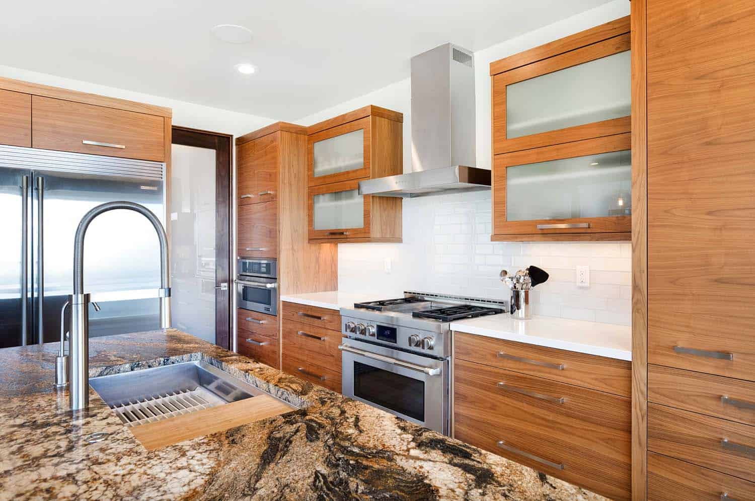 Rustic Modern Home-Ezra Lee Design Build-07-1 Kindesign