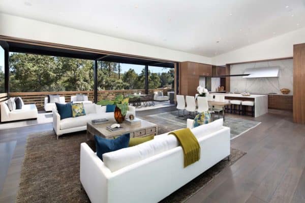 featured posts image for Courtyard home offers a fresh and contemporary aesthetic in California