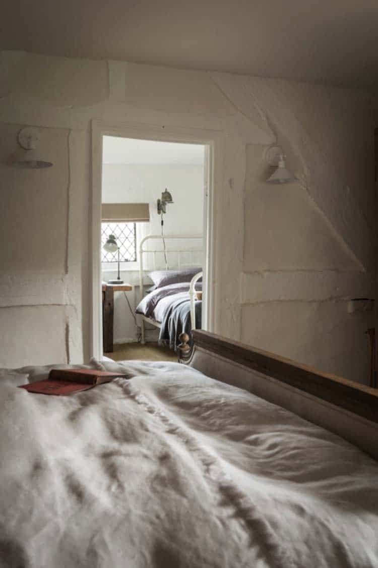 Luxurious Riverfront Cottage-Self-Catering-13-1 Kindesign