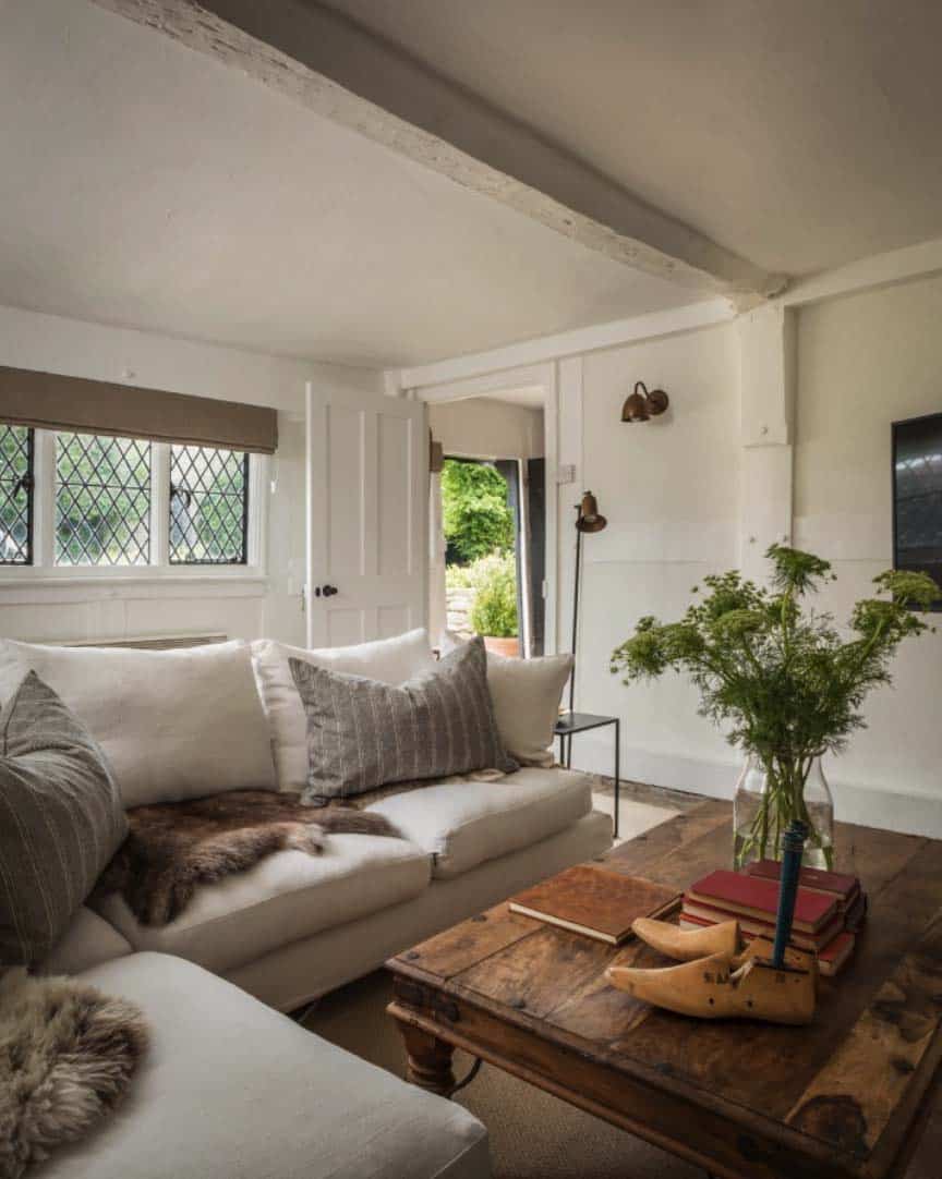Luxurious Riverfront Cottage-Self-Catering-17-1 Kindesign