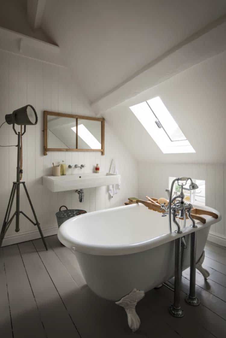 Luxurious Riverfront Cottage-Self-Catering-22-1 Kindesign