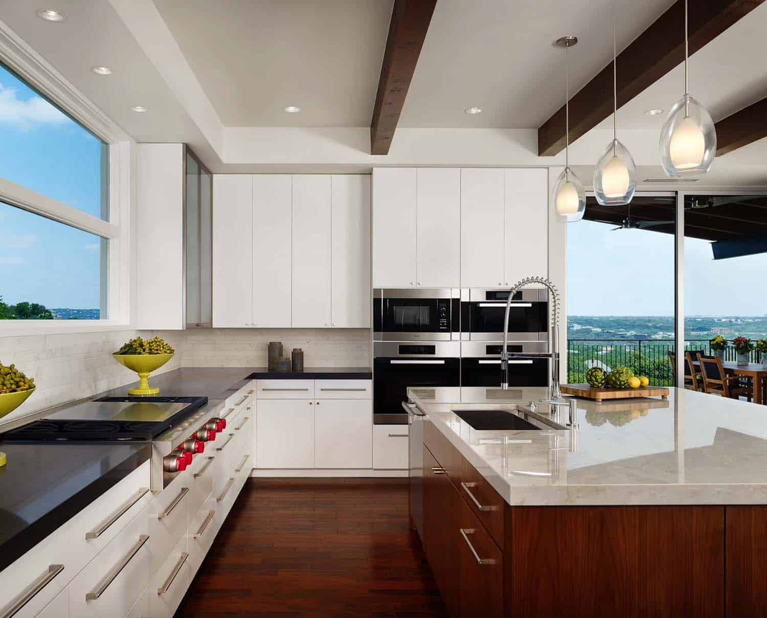 Contemporary Hillside Home-LaRue Architects-07-1 Kindesign