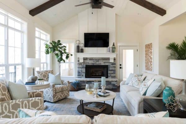 featured posts image for Warm and cozy lake house in Texas features a modern twist