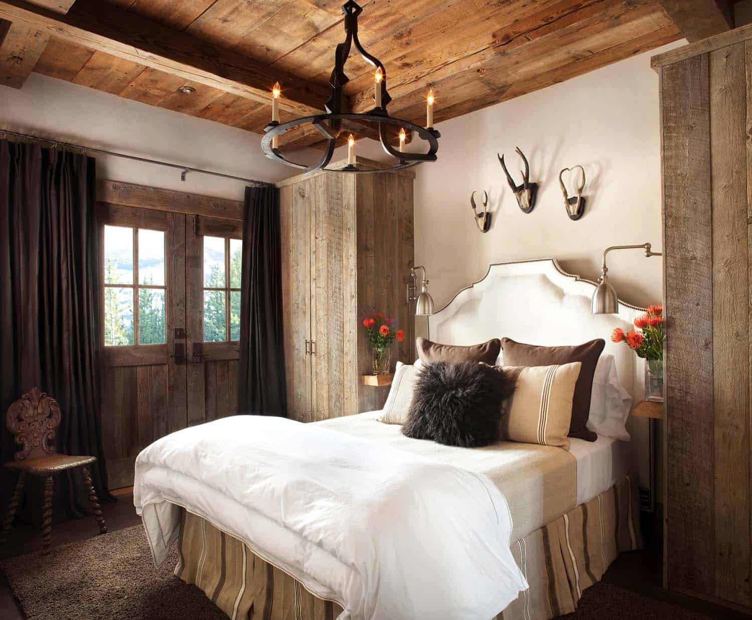 Amazing Cozy-Rustic Bedrooms-07-1 Kindesign