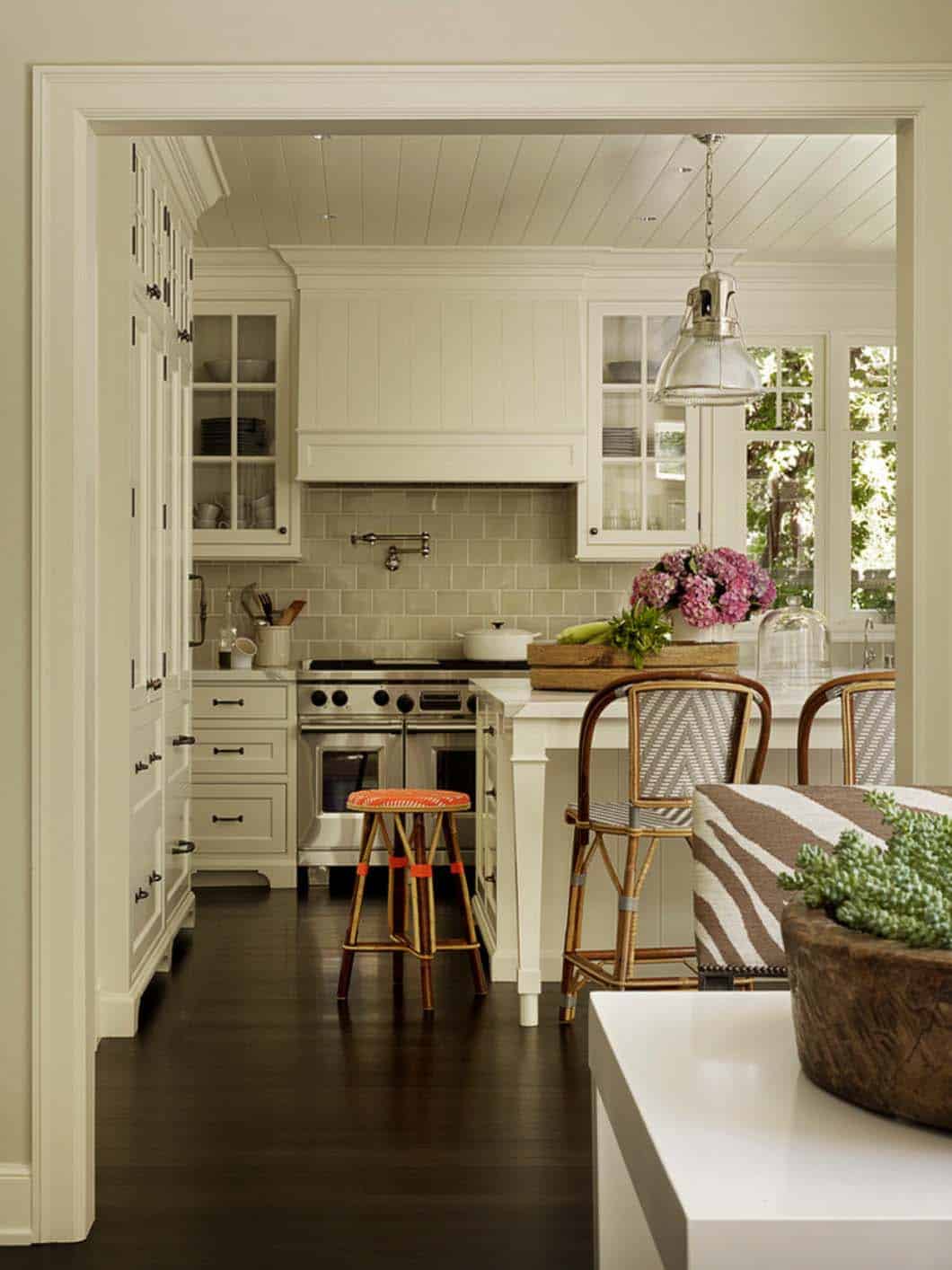 Dutch Colonial Revival-Scavullo Design Interiors-04-1 Kindesign