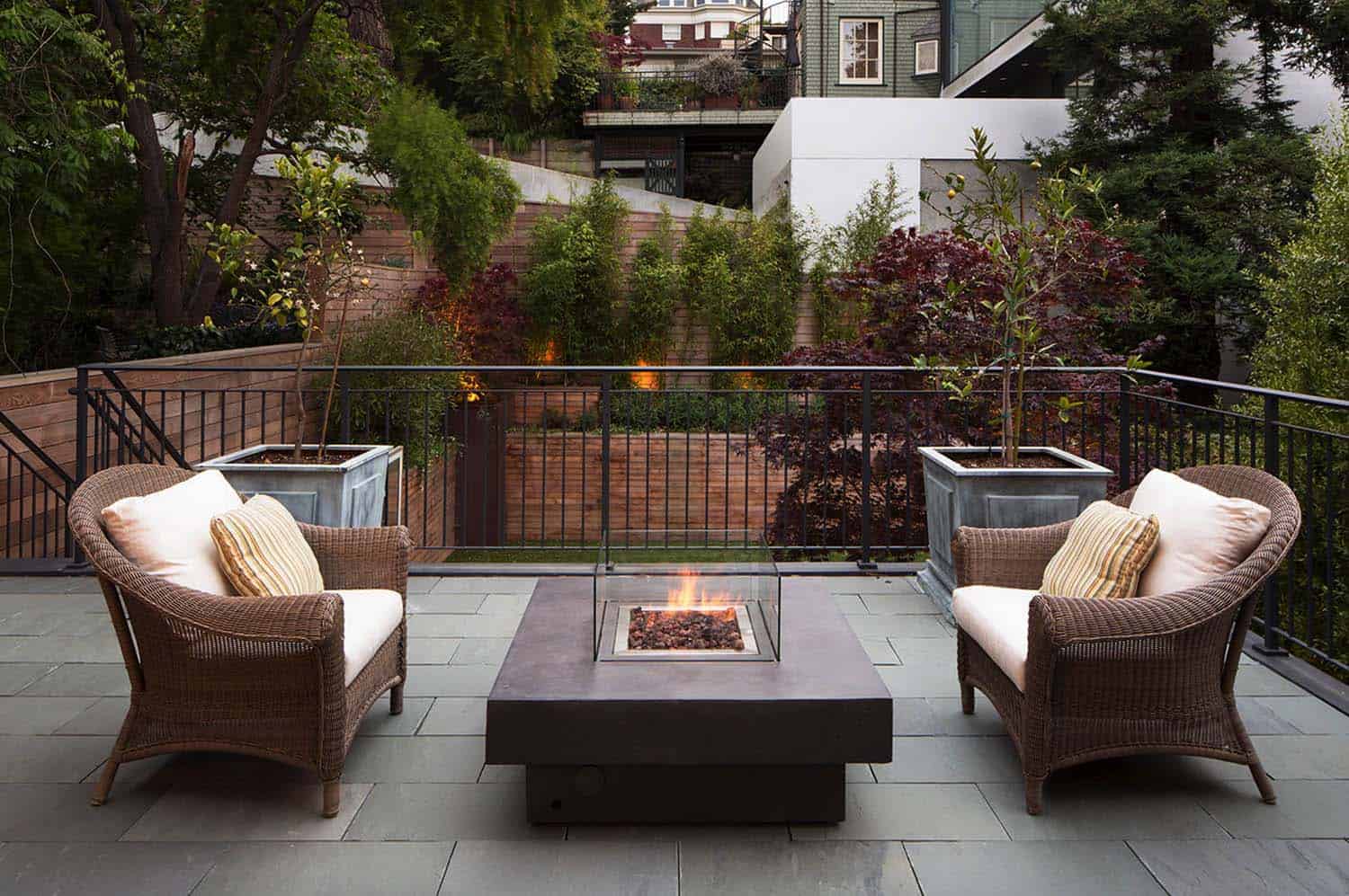 Fabulous Outdoor Patio Ideas-08-1 Kindesign