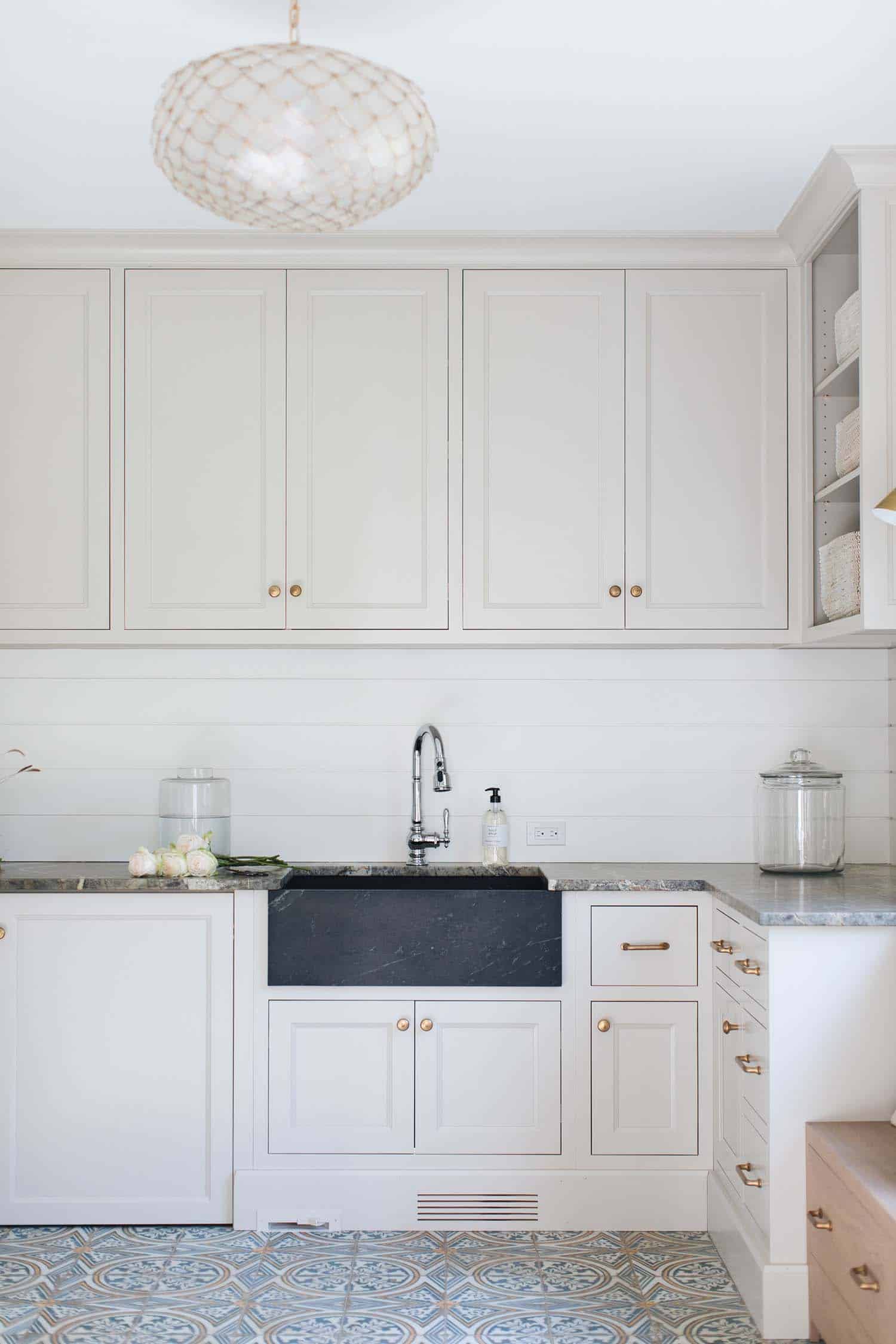 Modern Farmhouse Style-Jean Stoffer Design-23-1 Kindesign