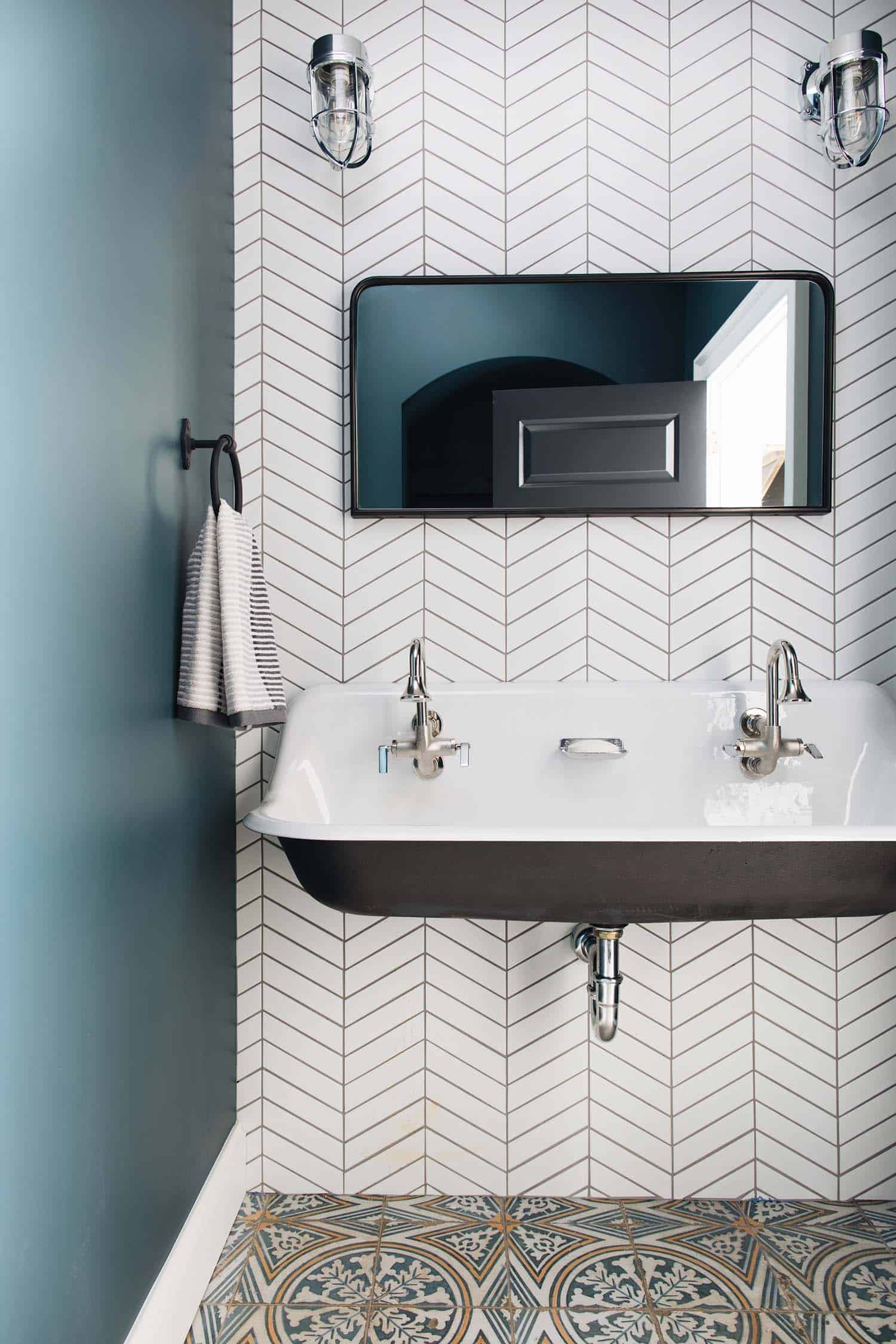 Modern Farmhouse Style-Jean Stoffer Design-25-1 Kindesign