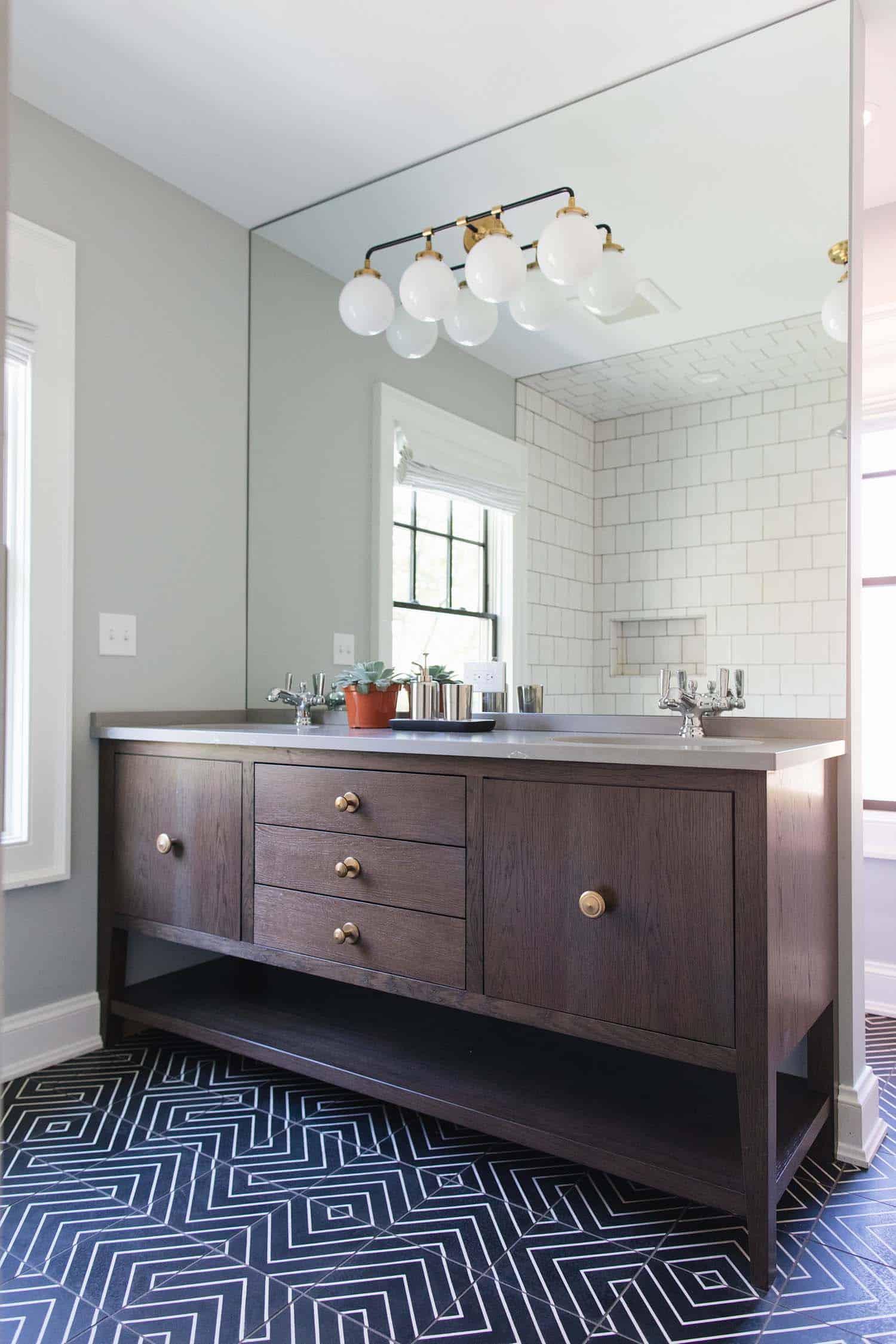 Modern Farmhouse Style-Jean Stoffer Design-37-1 Kindesign