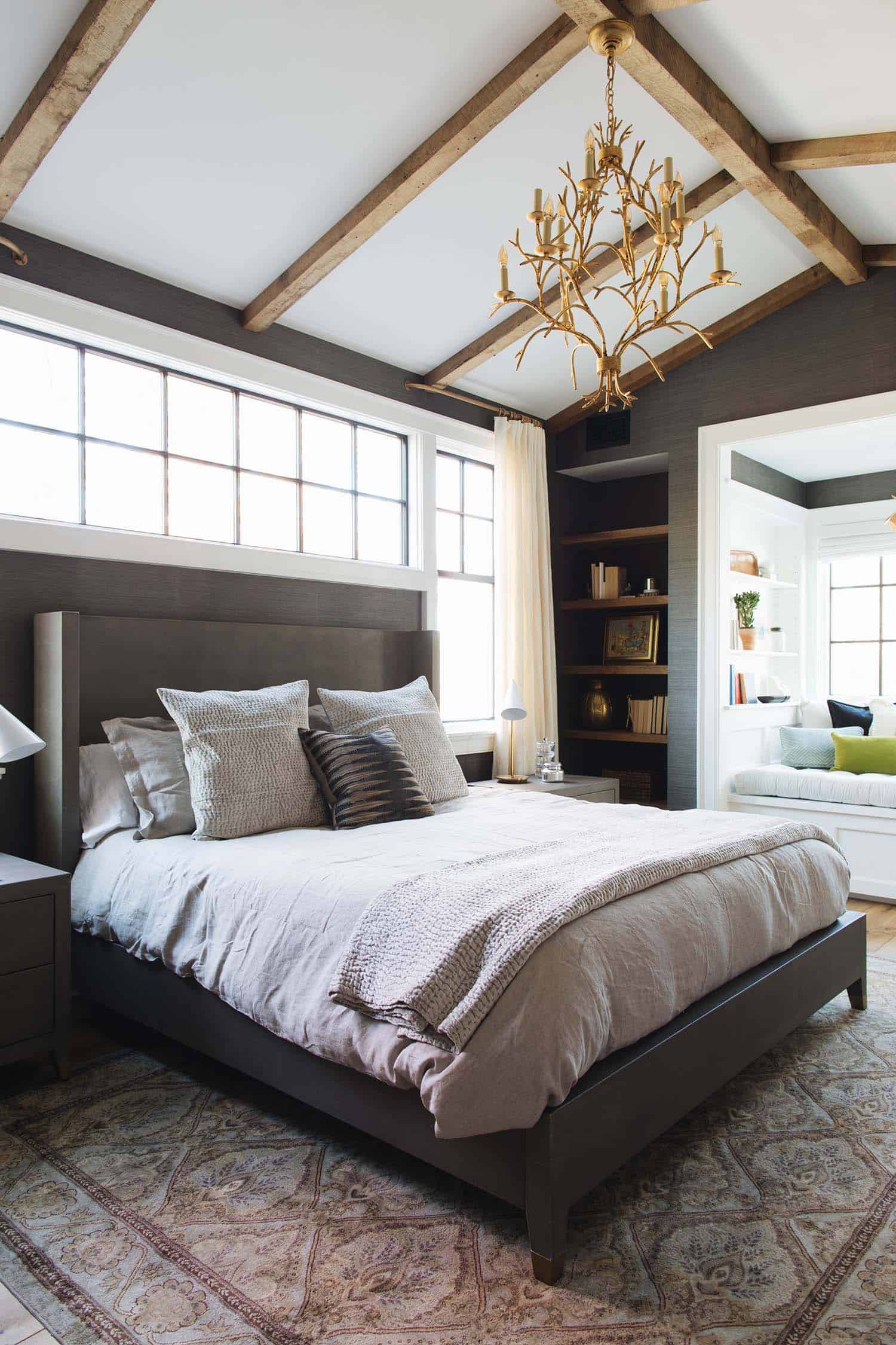 Modern Farmhouse Style-Jean Stoffer Design-40-1 Kindesign