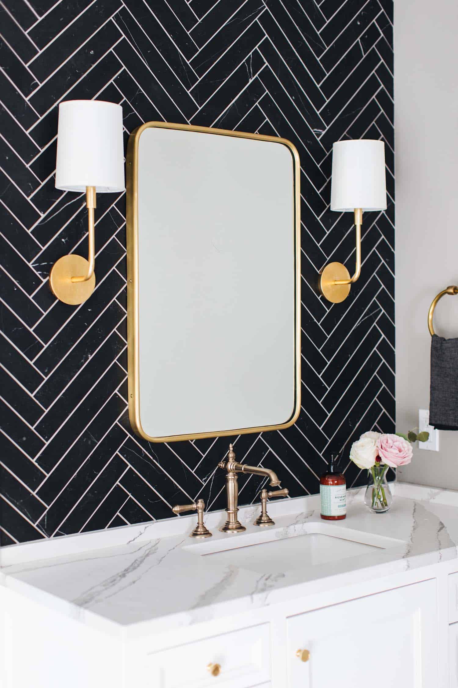 Modern Farmhouse Style-Jean Stoffer Design-44-1 Kindesign