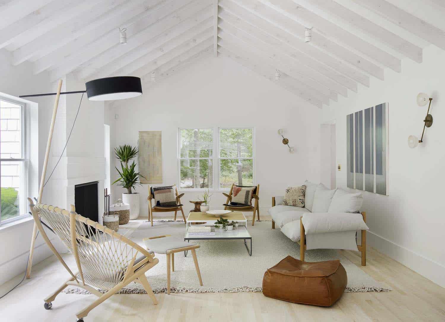 Scandinavian-Style Beach Retreat-Jessica Helgerson Interior Design-01-1 Kindesign