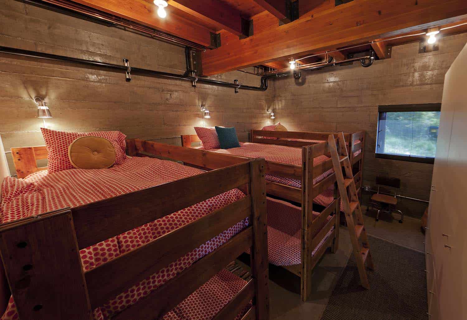 modern kids bunk room