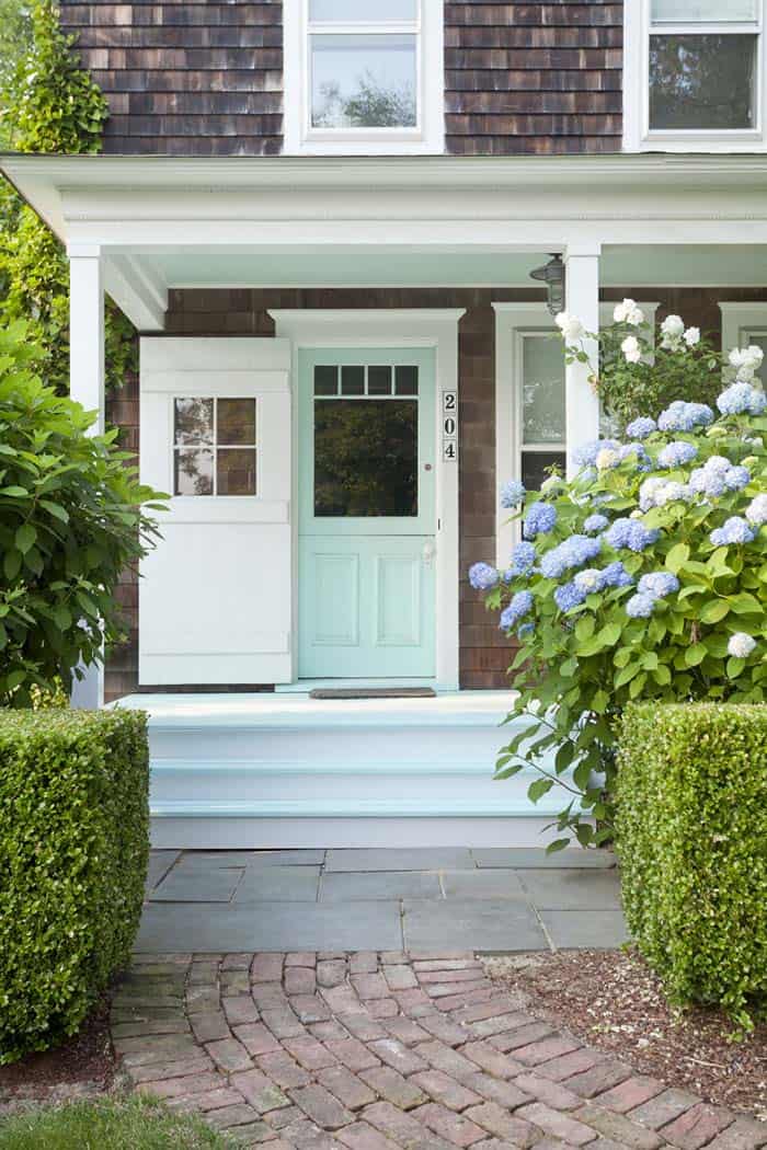 beach-cottage-entry