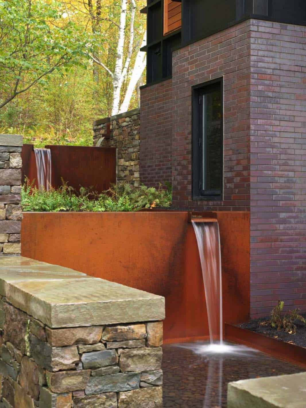 Outdoor Garden Fountain Idea