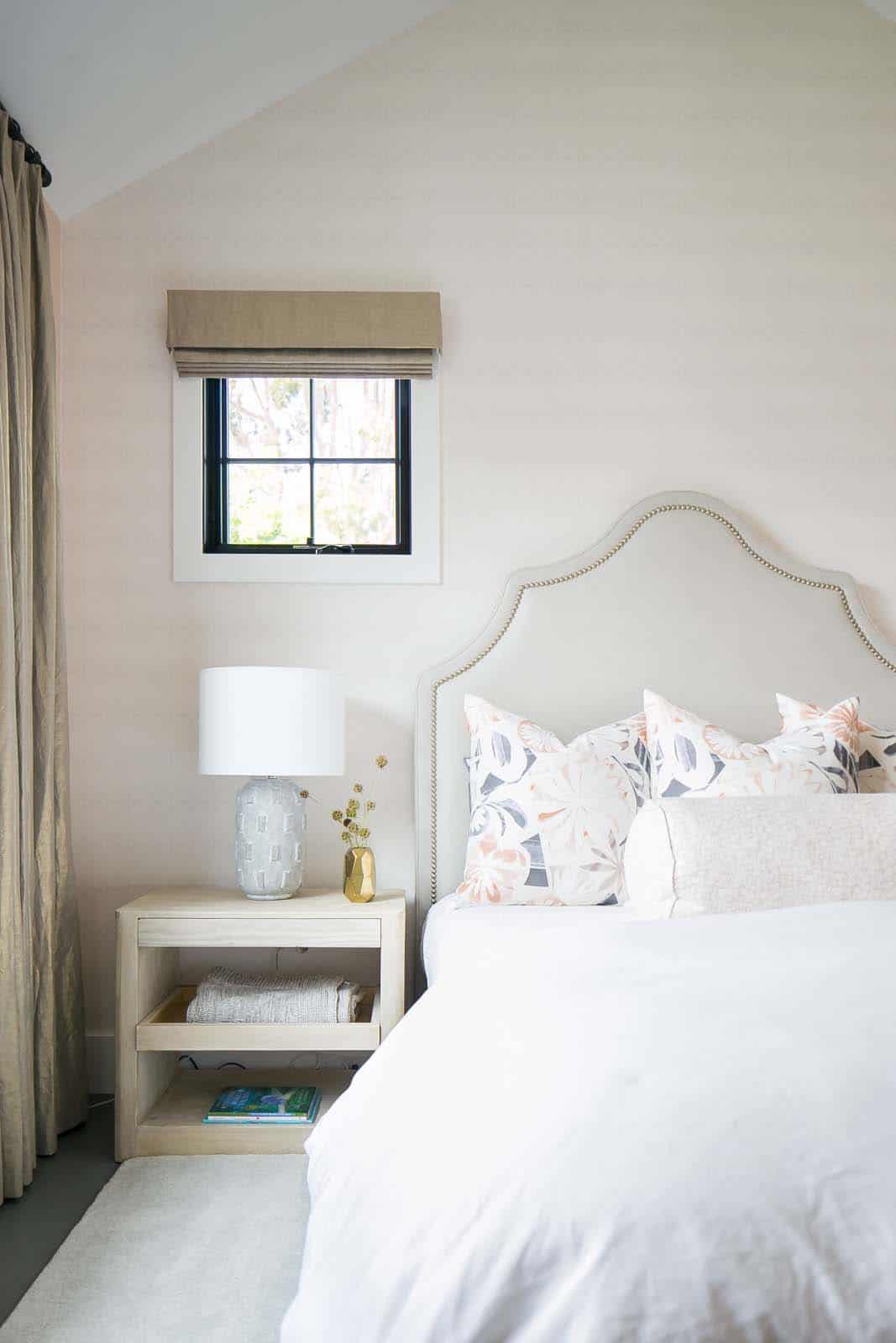 transitional-bedroom