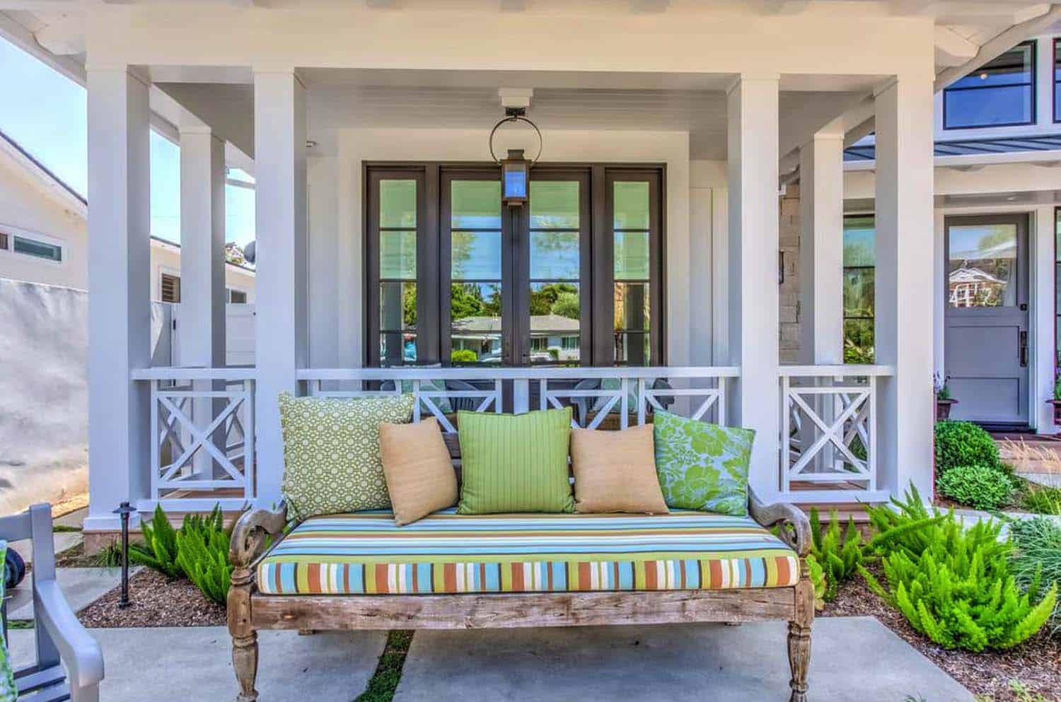 farmhouse-porch