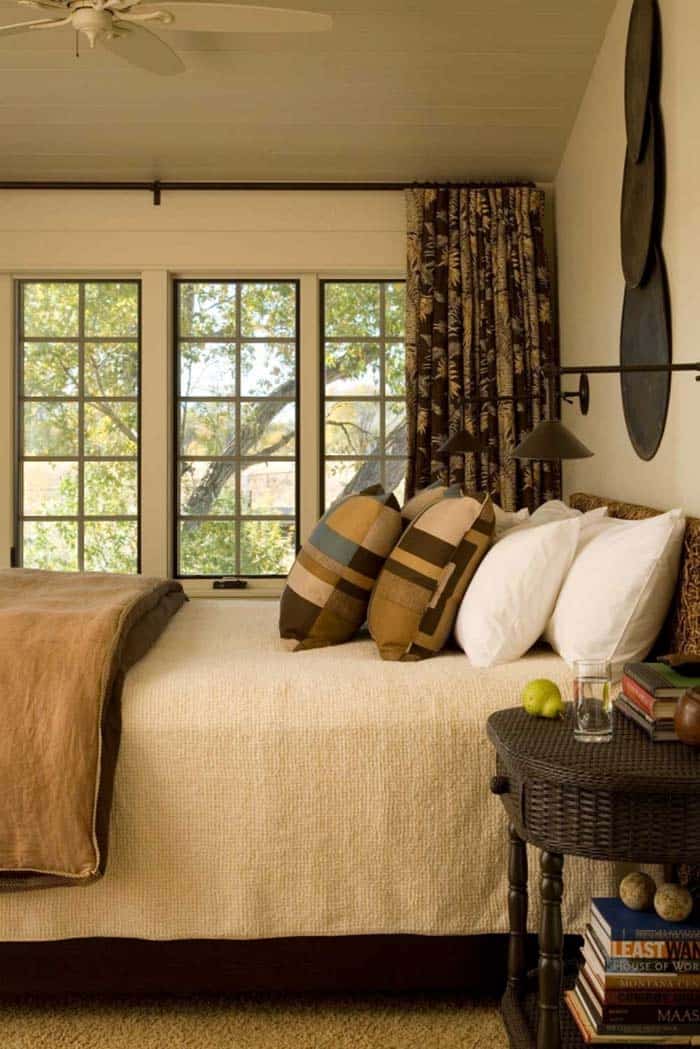 ranch-rustic-bedroom
