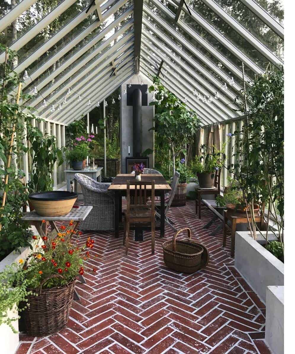 conservatory-greenhouse-interior