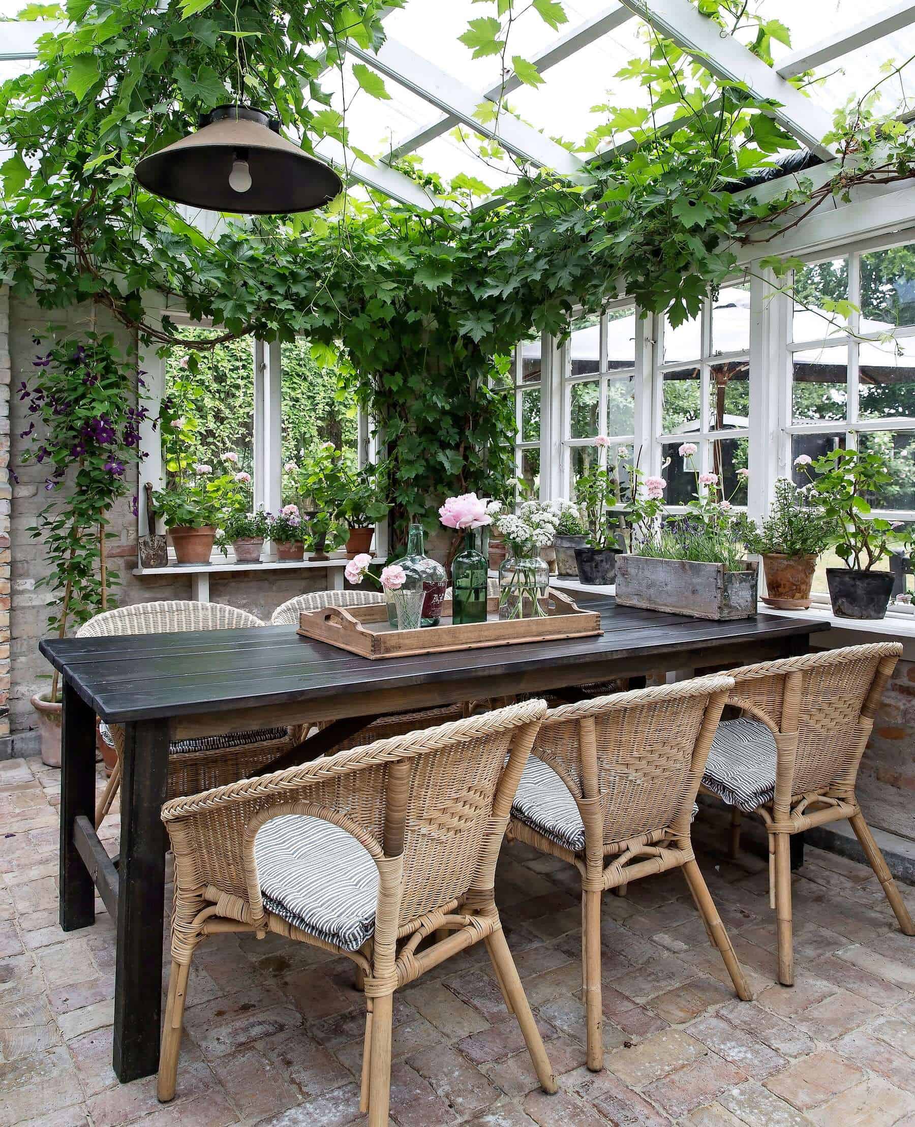 conservatory-greenhouse-dining-room