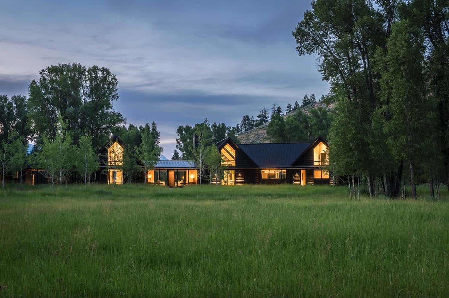contemporary-cabin-exterior