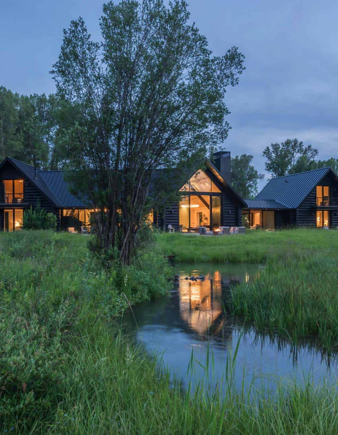 contemporary-cabin-exterior