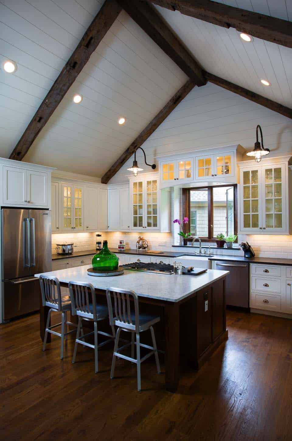 farmhouse-kitchen